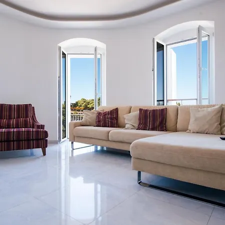 Luxury Draga Apartment